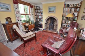 Sitting Room- click for photo gallery